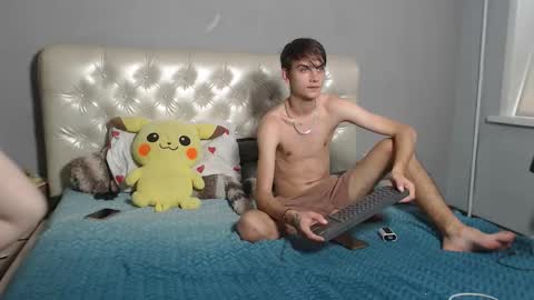 Snapshot of kiss_storm chatting on September 19, 11:11 am Angela and Dan online show from September 19, 11:11 am