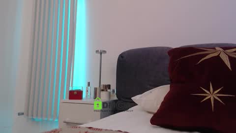 Snapshot of kissabella chatting on February 21, 7:37 pm Alexandra online show from February 21, 7:37 pm