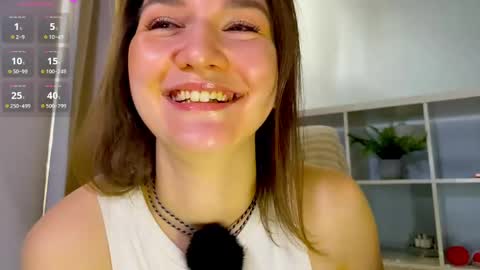 Snapshot of kissable_era chatting on April 15, 10:22 am call me Luna online show from April 15, 10:22 am