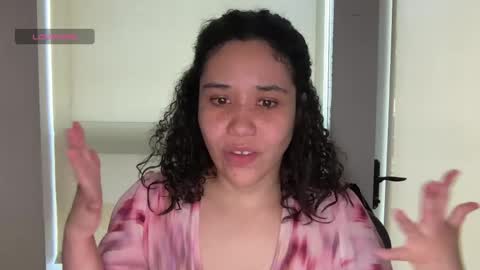 Snapshot of kissandcurrency chatting on May 20, 7:53 pm Kiss Currency online show from May 20, 7:53 pm