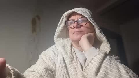 kissandvibe online show from January 18, 7:50 pm