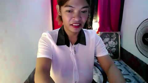 Snapshot of kisses_asian143 chatting on November 8, 9:20 am VICTORIA online show from November 8, 9:20 am