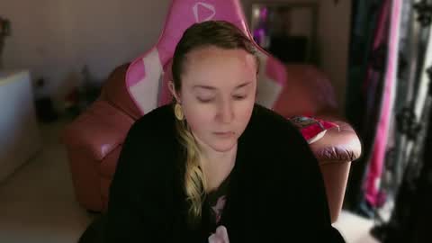 Snapshot of kissica chatting on March 5, 2:56 pm kissica online show from March 5, 2:56 pm