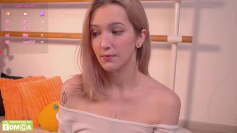 Kate  online show from October 31, 2:40 pm