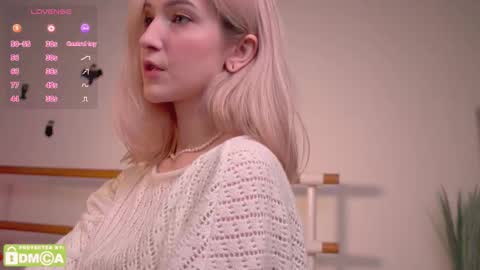 Kate  online show from November 2, 2:08 pm