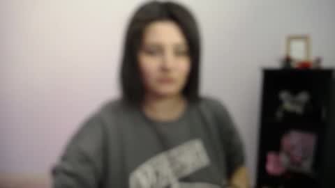 Snapshot of kissleoxx chatting on February 17, 1:18 pm kissleoxx online show from February 17, 1:18 pm