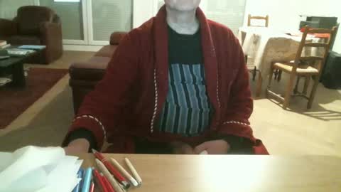 kisslog1 online show from December 22, 6:15 pm