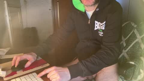 kissofbanned1983 online show from March 23, 11:25 am