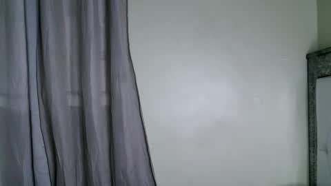 kisssmiles online show from October 18, 5:32 am