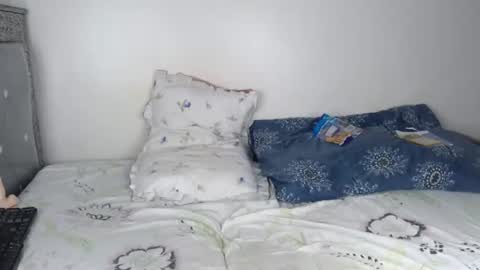 kisssmiles online show from November 13, 6:51 pm