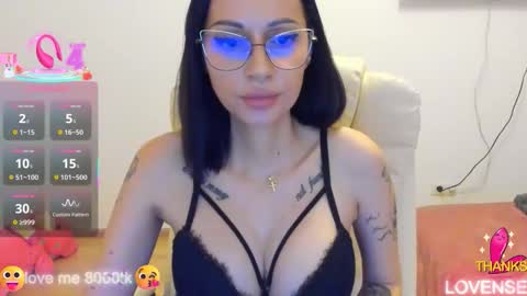 kisssnicol online show from October 12, 3:44 pm