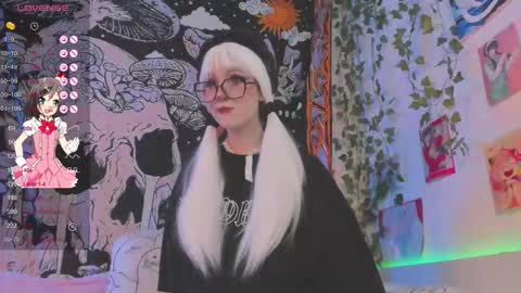 Kissthasky online show from October 12, 7:02 pm