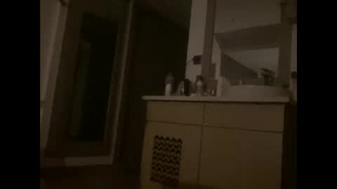 Snapshot of kit_kata chatting on February 22, 8:07 pm Kit kata online show from February 22, 8:07 pm