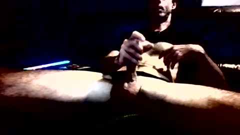 kit_walker101 online show from April 8, 12:49 pm