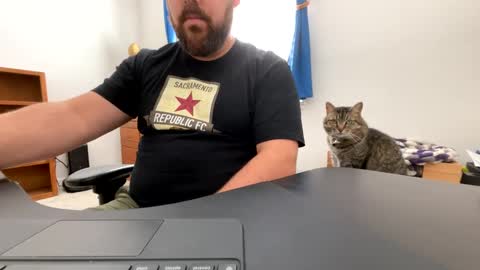 Hunter online show from October 4, 9:13 pm