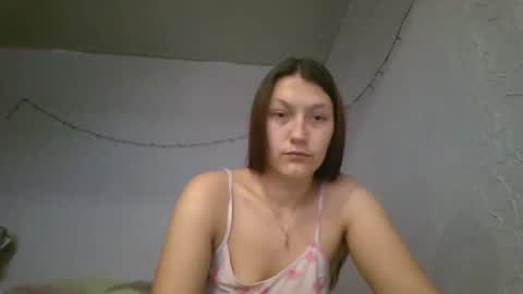 kiti_kitiss online show from January 6, 1:15 pm