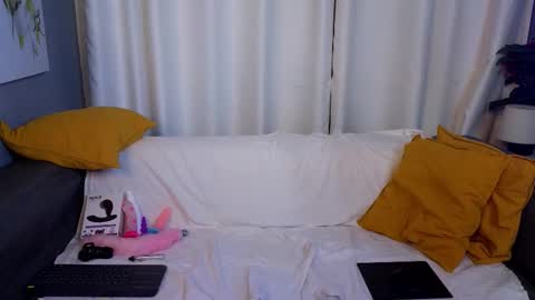Snapshot of kitsuhi chatting on September 18, 8:33 pm Jackie online show from September 18, 8:33 pm