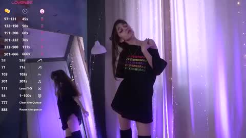 The sexy fox Kitsune online show from March 14, 8:31 am