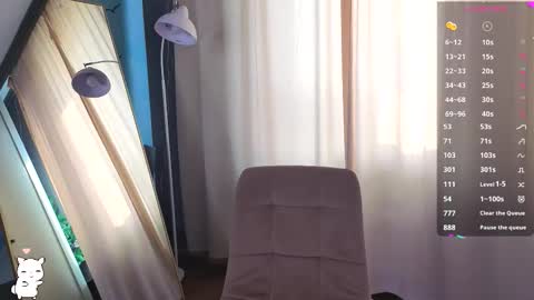 The sexy fox Kitsune online show from March 30, 7:09 am