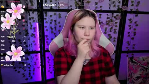 Snapshot of kitsune_little chatting on February 27, 6:41 pm kitsune_little online show from February 27, 6:41 pm