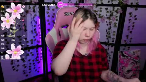 Snapshot of kitsune_little chatting on March 1, 9:39 pm kitsune_little online show from March 1, 9:39 pm