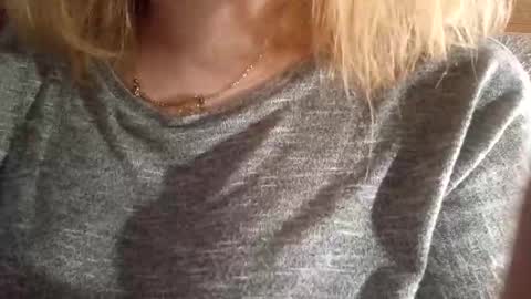 kitsuneniki online show from February 22, 5:55 pm