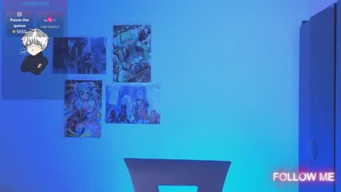 Snapshot of kitsuneplay_ chatting on July 11, 1:30 am Salvatore online show from July 11, 1:30 am