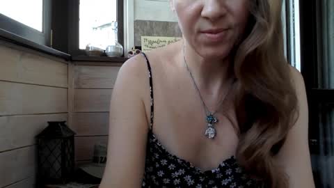 Viki online show from April 3, 3:32 pm