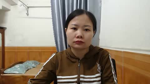 kitti_baby2x online show from February 3, 1:26 am