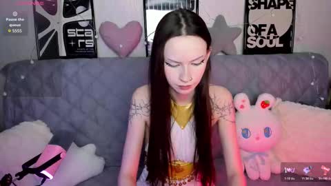 Kitti online show from November 23, 3:01 pm