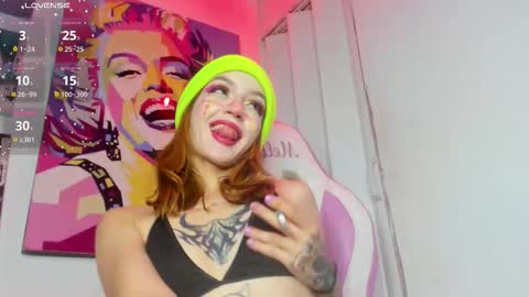 Snapshot of kitty__black__ chatting on October 20, 8:53 pm KITTY online show from October 20, 8:53 pm