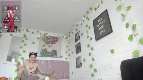 Snapshot of kitty__black__ chatting on November 12, 7:03 pm KITTY online show from November 12, 7:03 pm