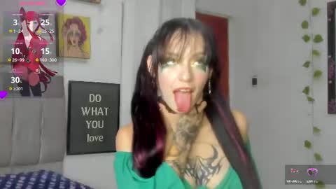 KITTY online show from July 6, 8:44 pm