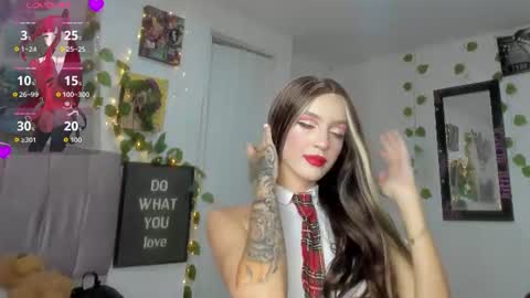  KITTY online show from August 3, 8:23 pm