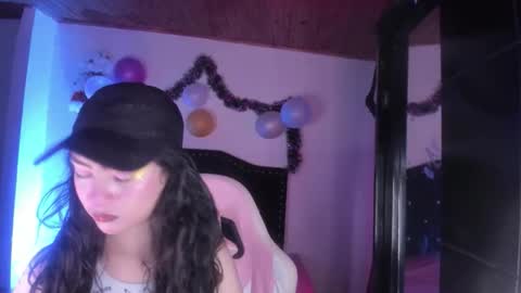 kitty__chs online show from January 12, 11:48 am