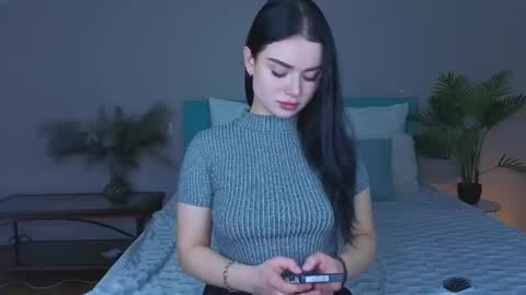 Snapshot of kitty_cut1ee_ chatting on March 2, 7:37 am kitty_cut1ee_ online show from March 2, 7:37 am