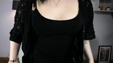 Denise online show from January 8, 10:34 pm