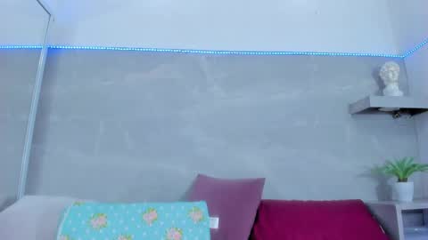 Kitty Dream01 online show from April 16, 9:39 pm