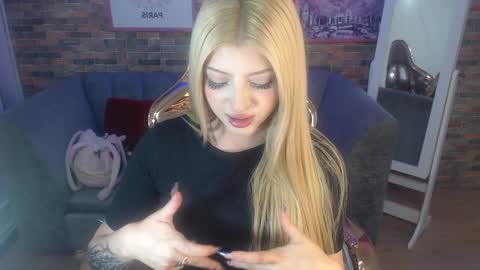 kitty_fox_b online show from February 6, 6:56 pm