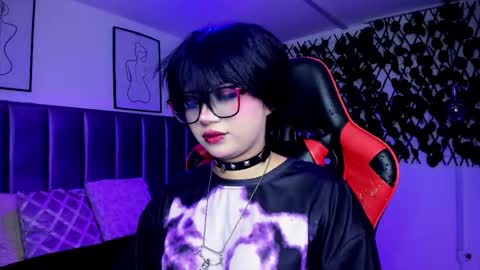 Camila online show from March 4, 1:33 am