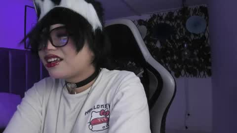 Camila online show from April 11, 1:54 am