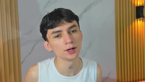 Snapshot of kitty_gill chatting on December 30, 1:14 pm kitty_gill online show from December 30, 1:14 pm