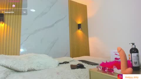 Snapshot of kitty_gill chatting on January 14, 2:32 pm kitty_gill online show from January 14, 2:32 pm
