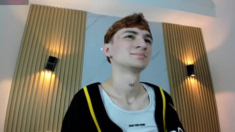 Snapshot of kitty_gill chatting on January 22, 5:17 pm kitty_gill online show from January 22, 5:17 pm