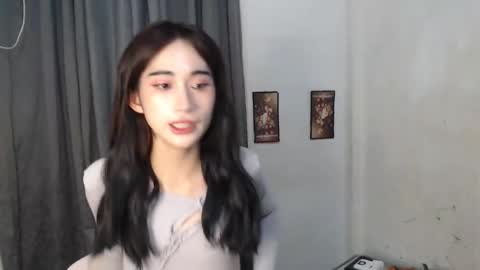 kitty_kim07 online show from November 9, 6:23 am