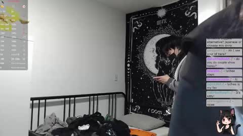 Snapshot of kitty_krush chatting on November 25, 11:16 pm Kitty online show from November 25, 11:16 pm