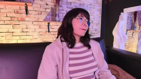 Snapshot of kitty_malach chatting on March 2, 7:15 am Kitty online show from March 2, 7:15 am