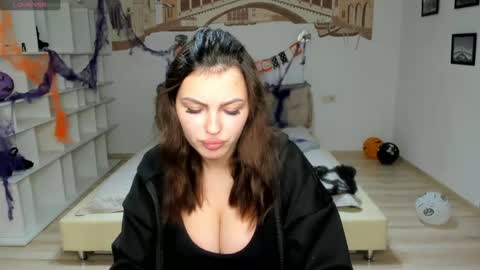 Kate online show from November 1, 12:40 pm