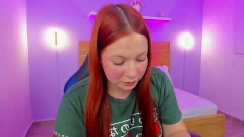 K I T T Y online show from June 3, 2:33 pm