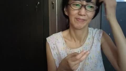 Snapshot of kittyanaa chatting on June 17, 8:17 am kittyanaa online show from June 17, 8:17 am